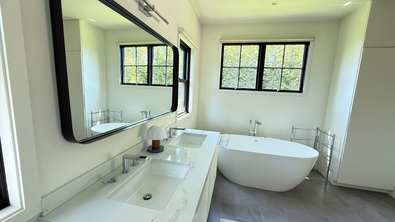 Photo of Bathroom in East Hampton North