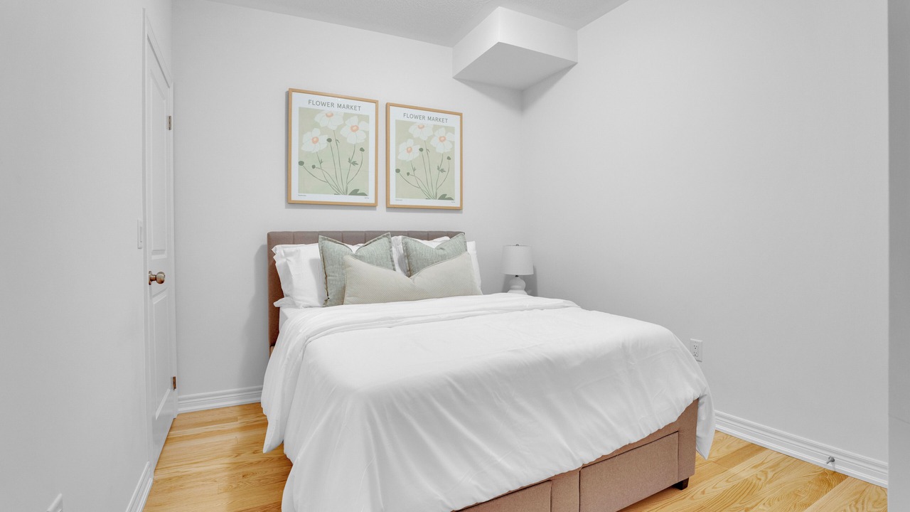 Photo of Bedroom in Oakville