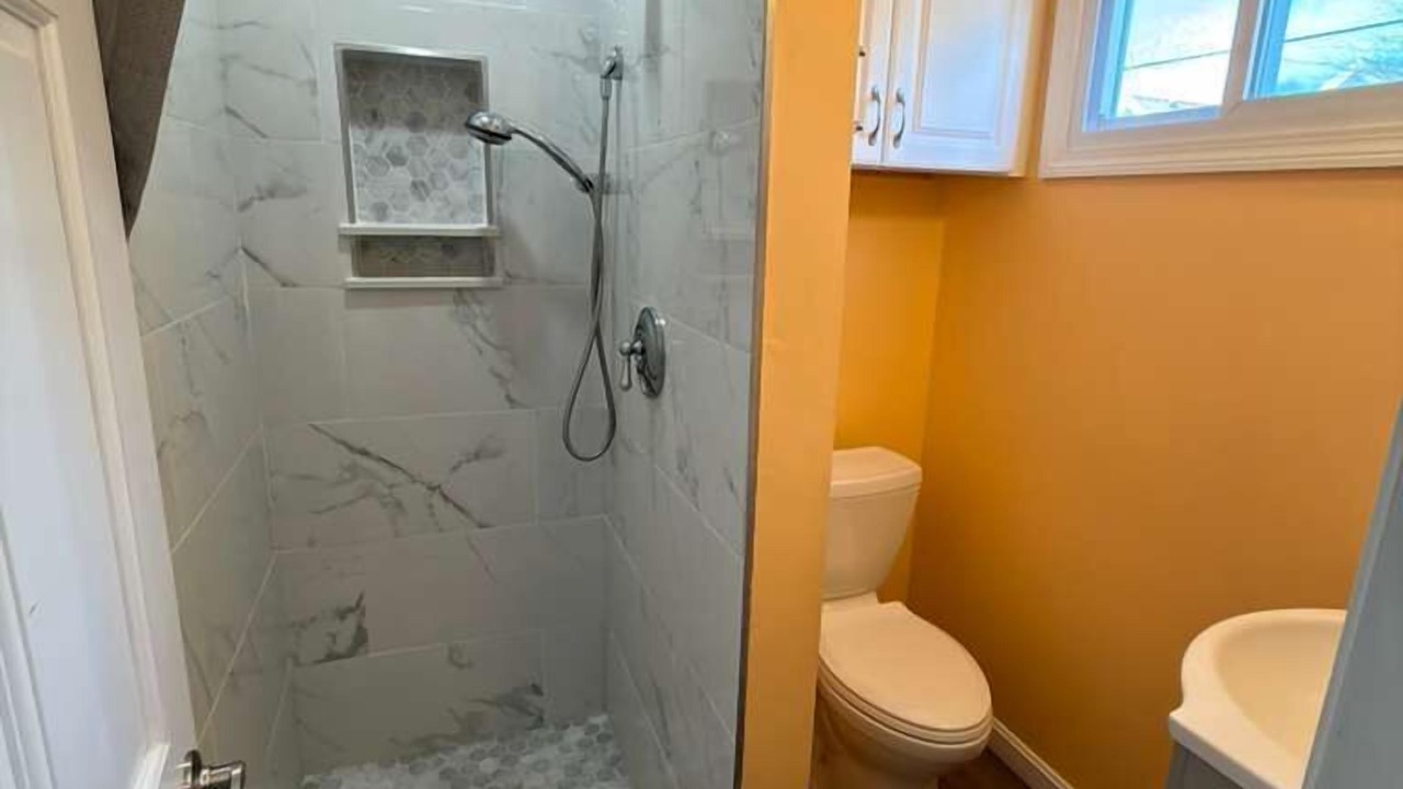 Photo of Bathroom in York Beach
