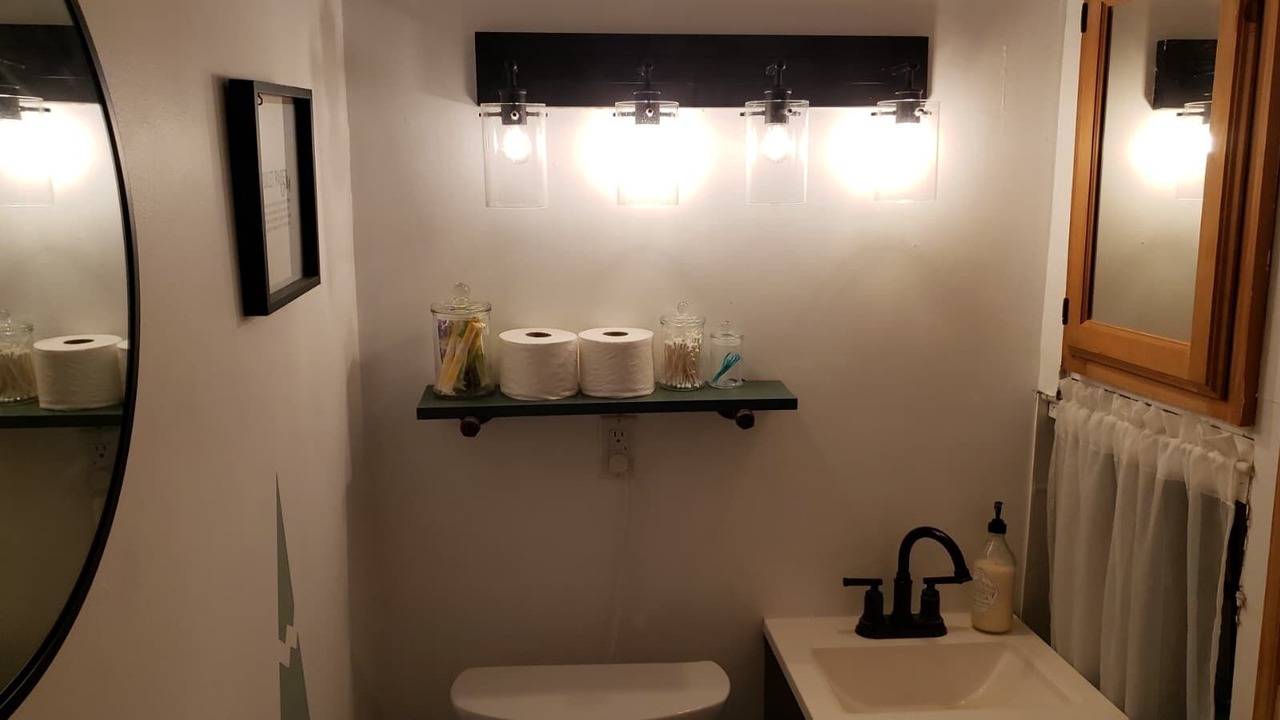 Photo of Bathroom in Albany