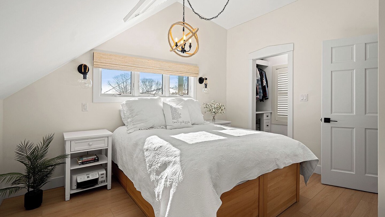 Photo of Bedroom in Marblehead
