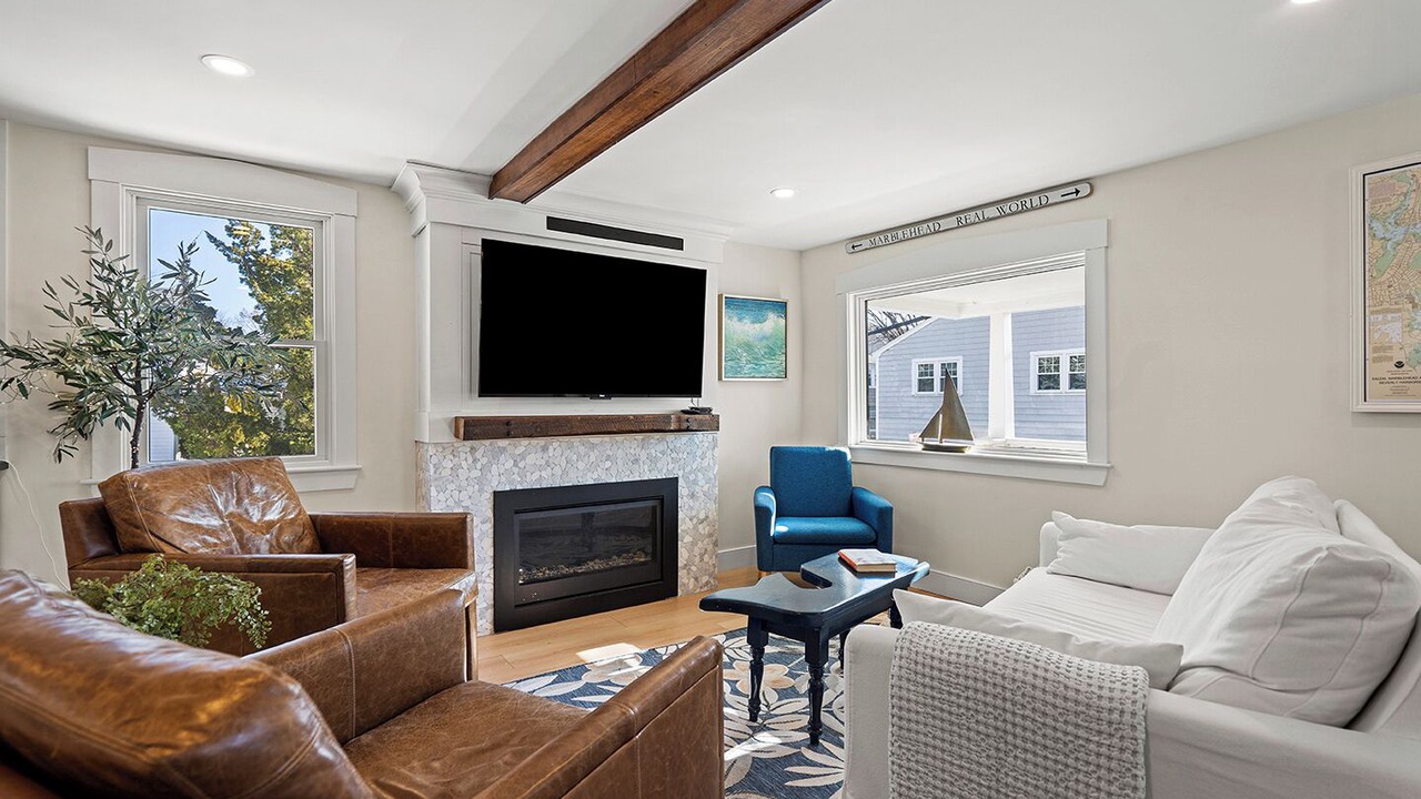 Photo of Livingroom in Marblehead