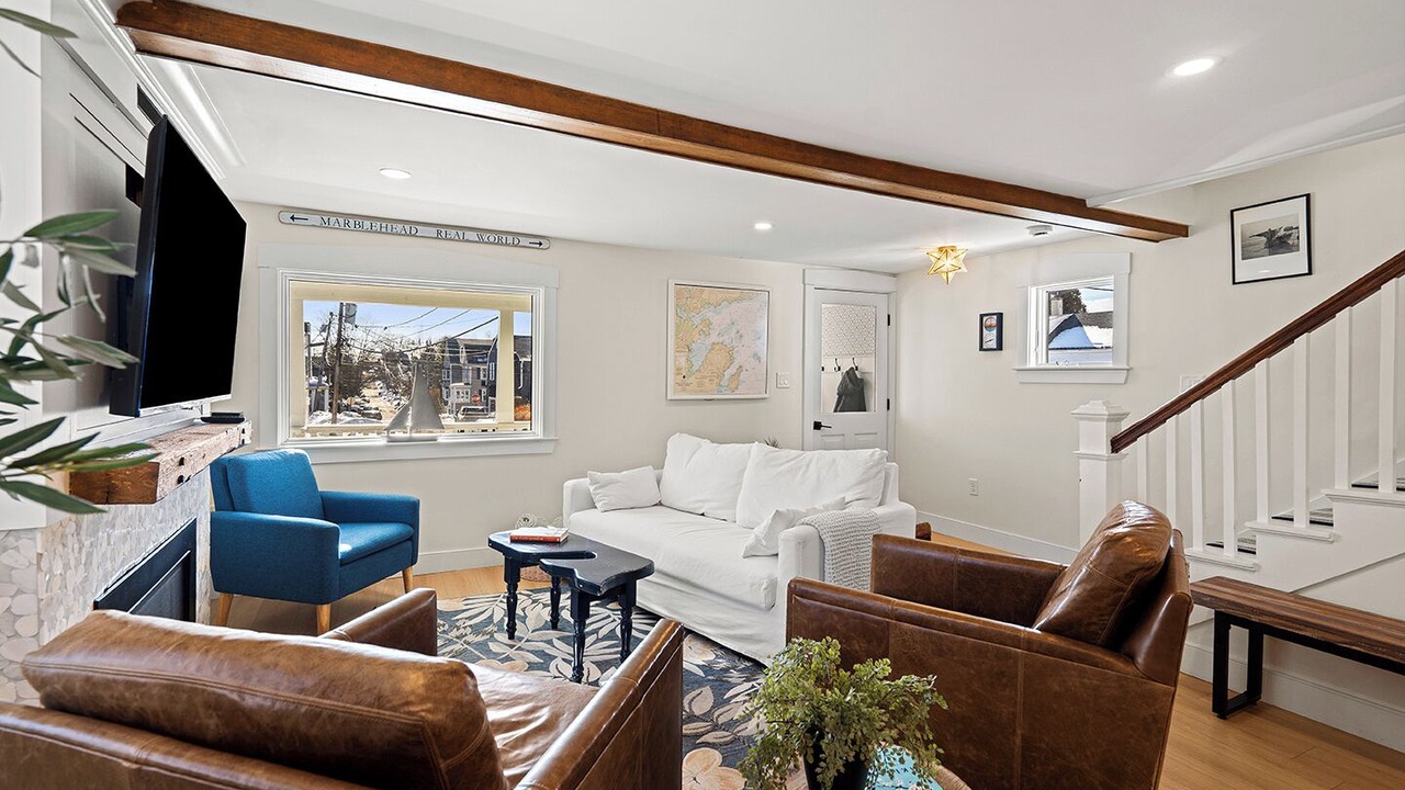 Photo of Livingroom in Marblehead