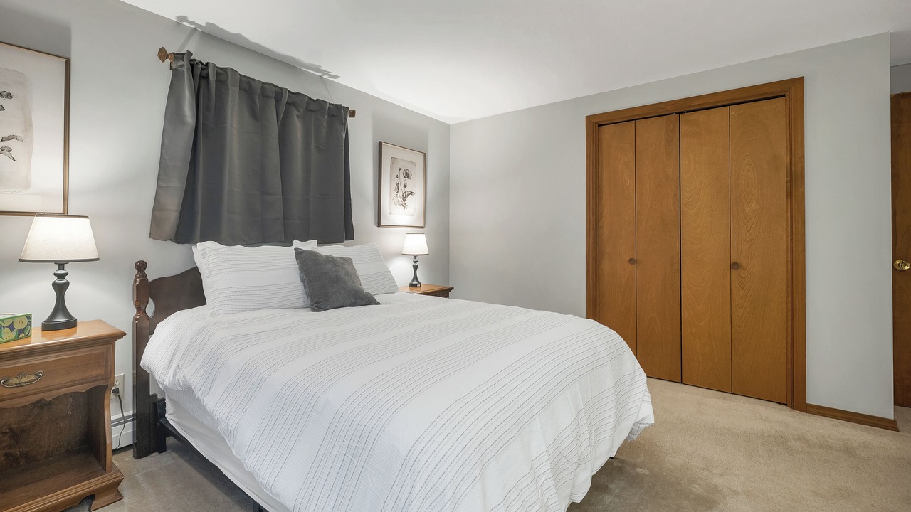 Photo of Bedroom in Moultonborough