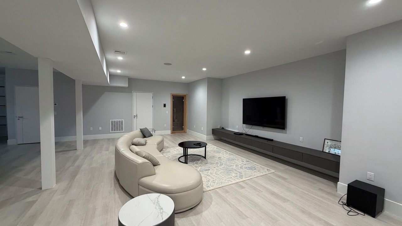 Photo of Livingroom in Englewood Cliffs