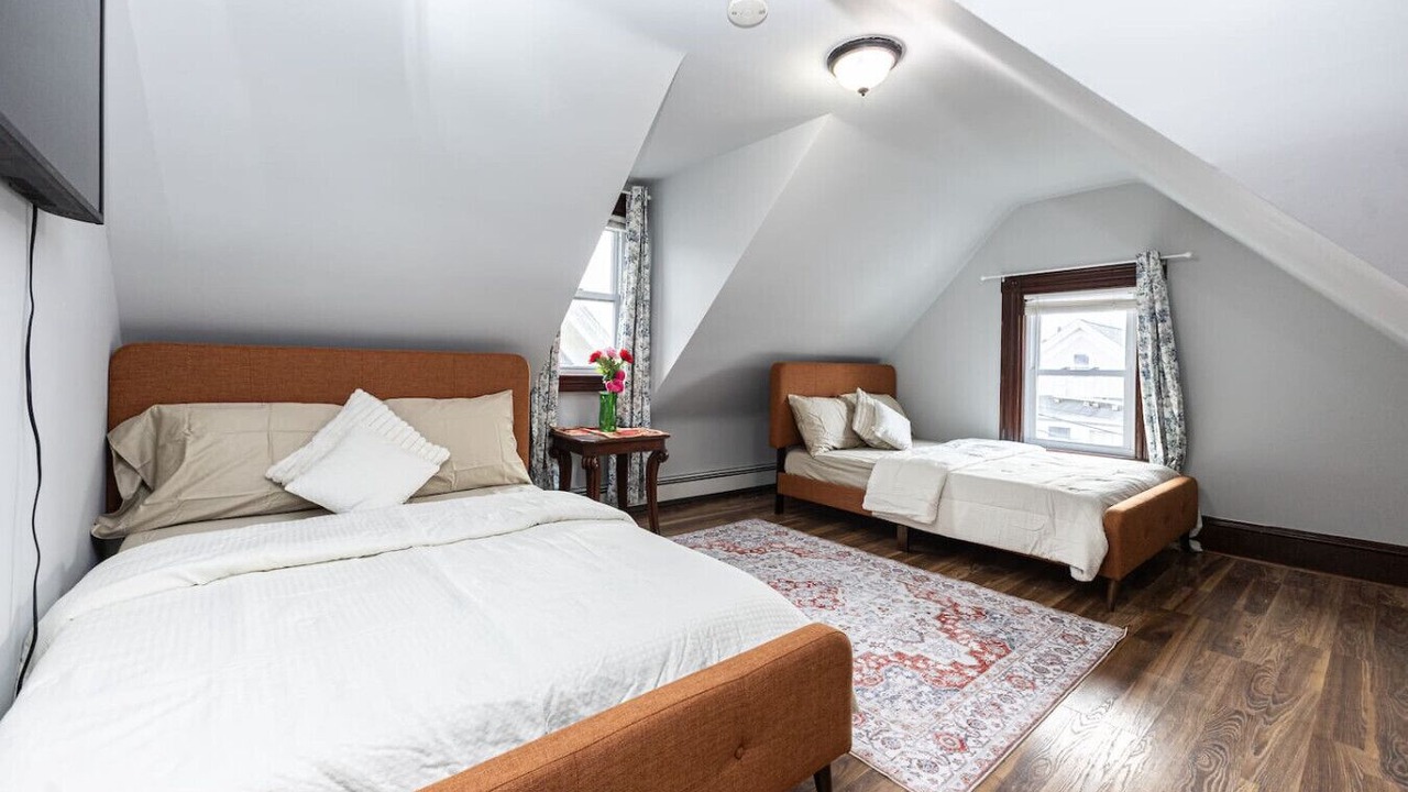 Photo of Bedroom in Roxbury