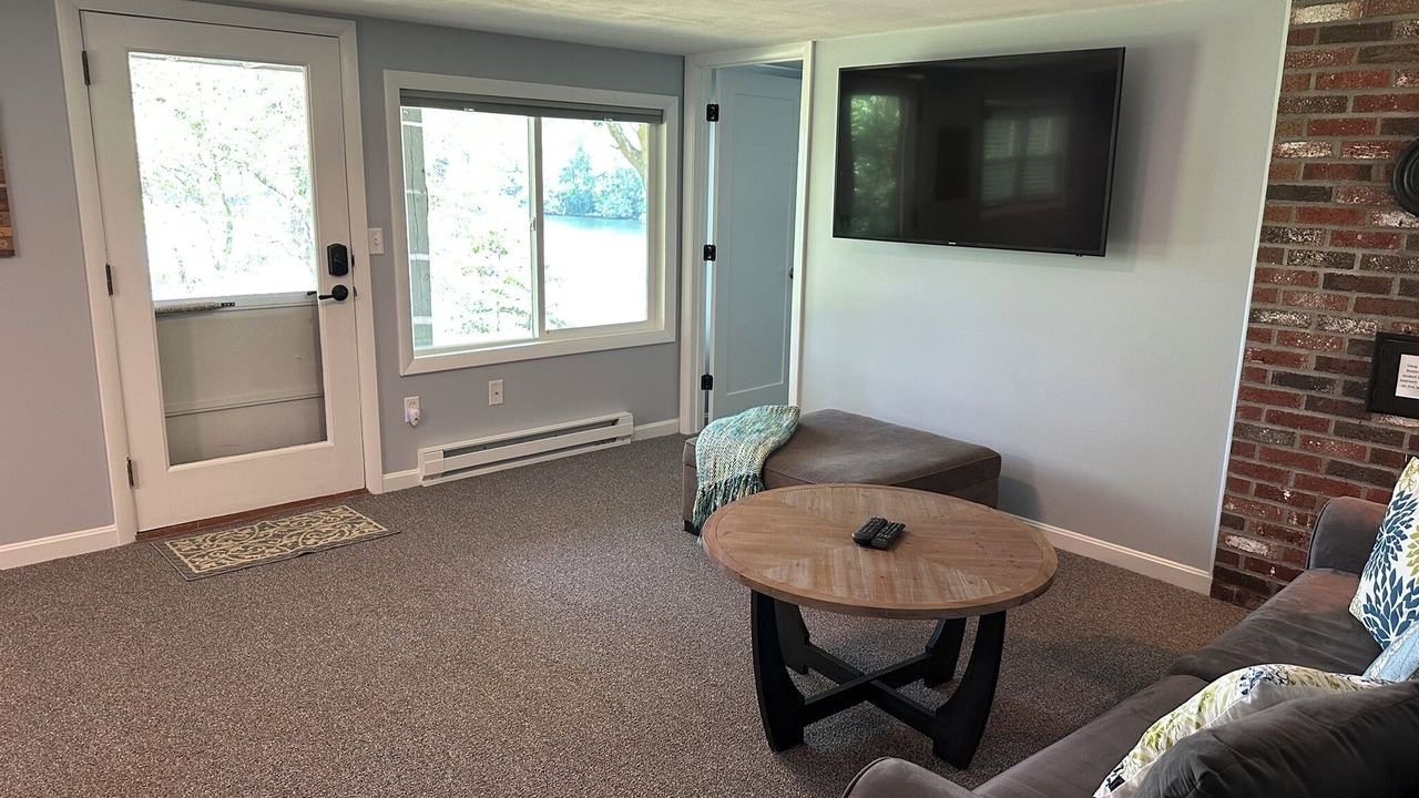Photo of Livingroom in West Barnstable