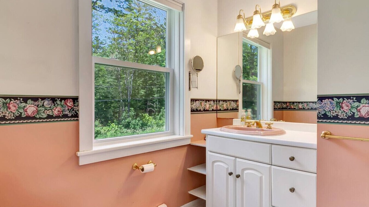 Photo of Bathroom in Londonderry