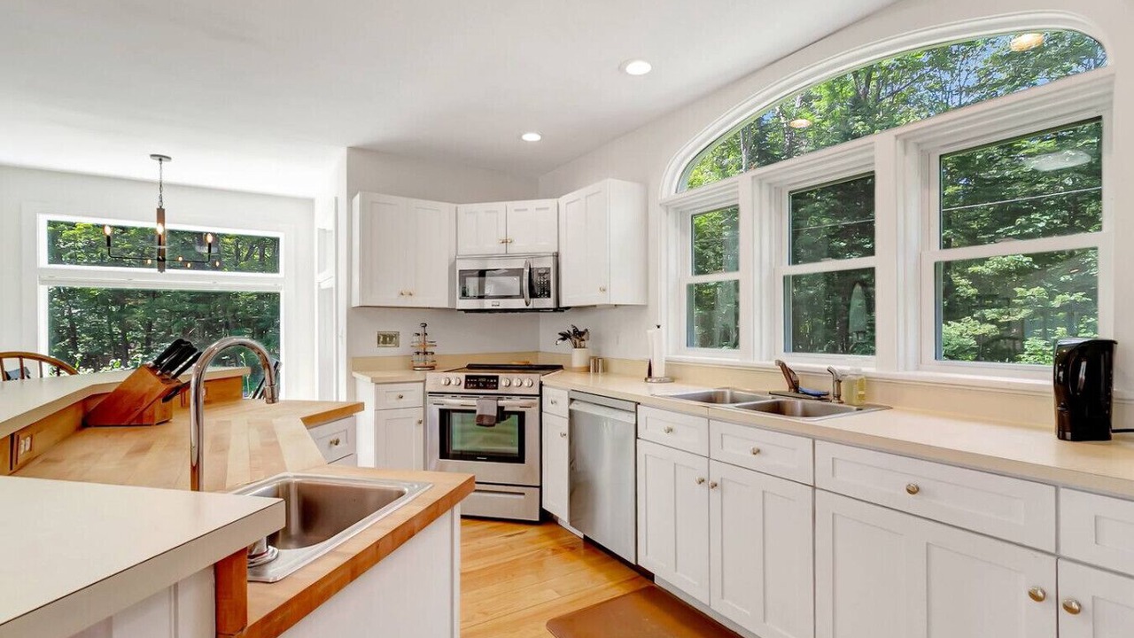 Photo of Kitchen in Londonderry