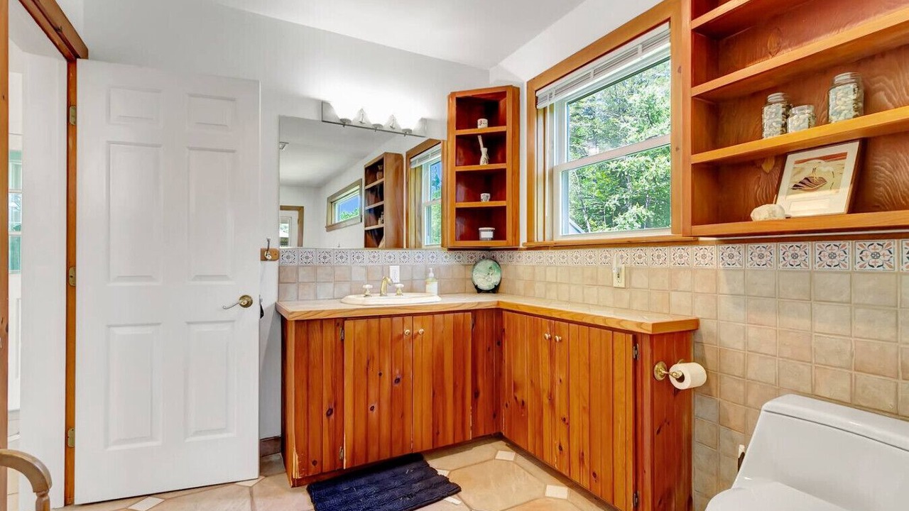 Photo of Bathroom in Londonderry