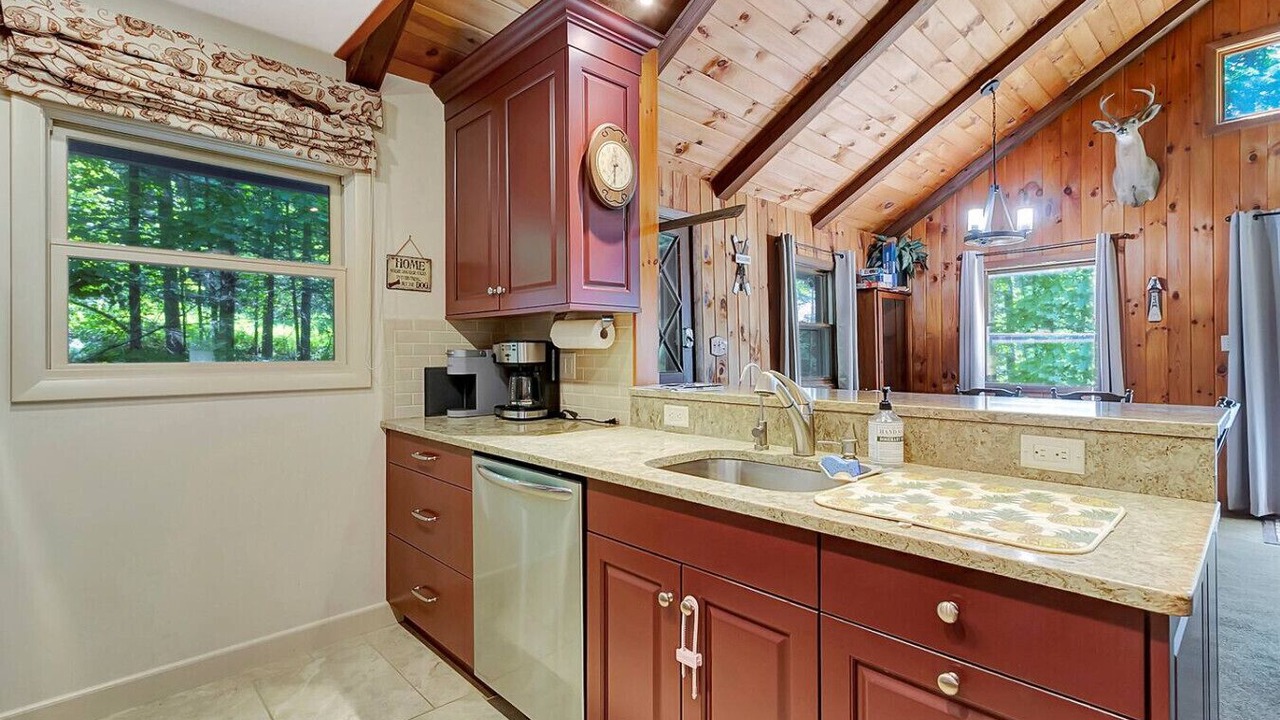 Photo of Kitchen in Londonderry