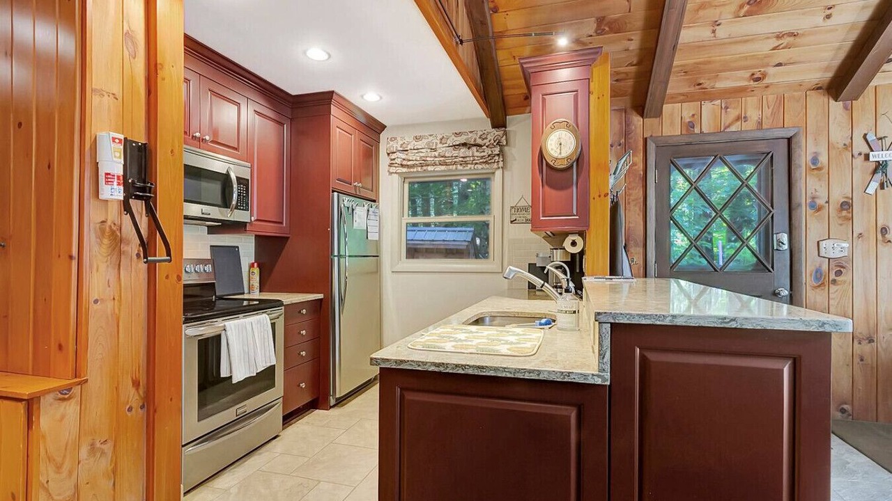 Photo of Kitchen in Londonderry