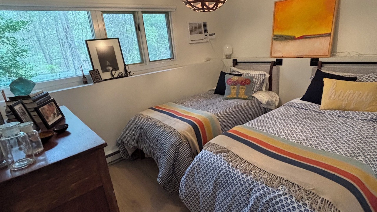 Photo of Bedroom in Monterey
