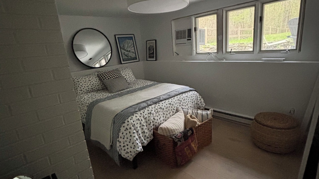 Photo of Bedroom in Monterey