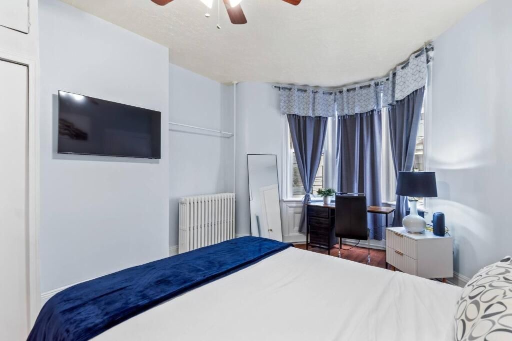 Photo of Bedroom in West New York
