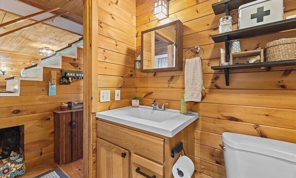 Photo of Bathroom in Franklin