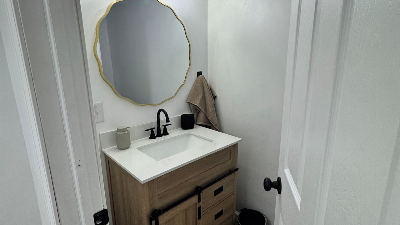 Photo of Bathroom in Sandy