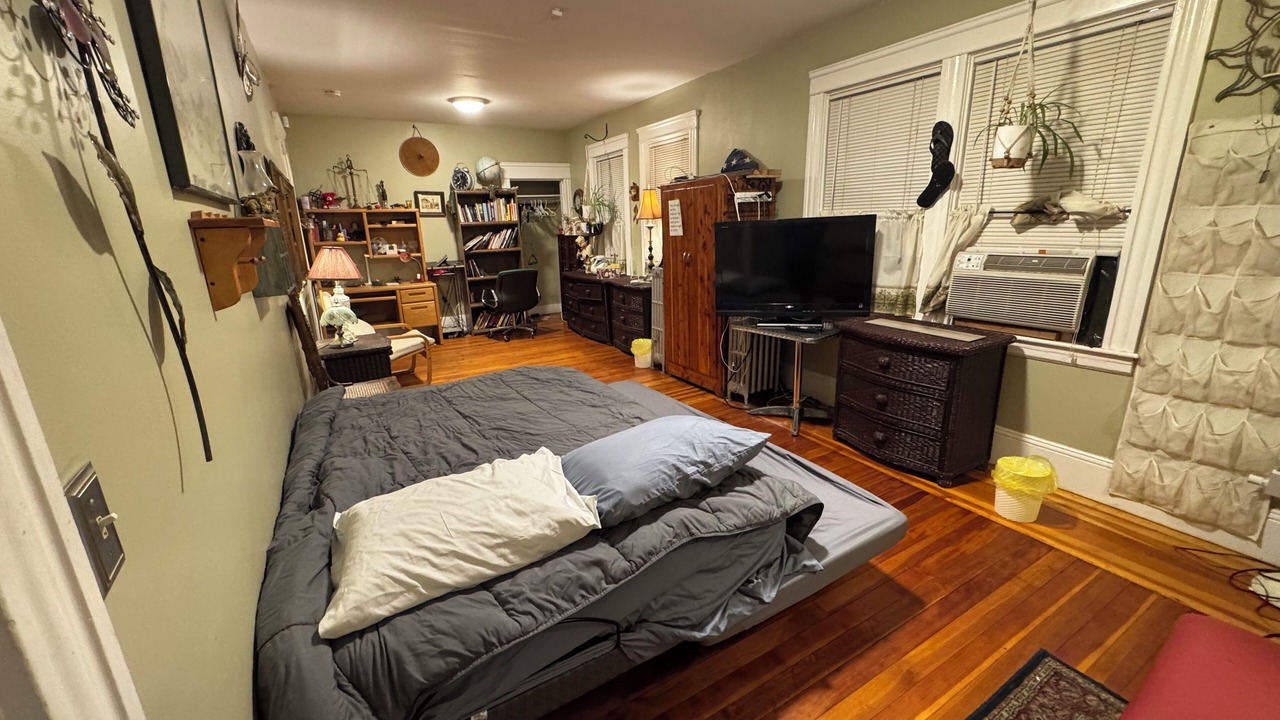 Photo of Bedroom in Warwick