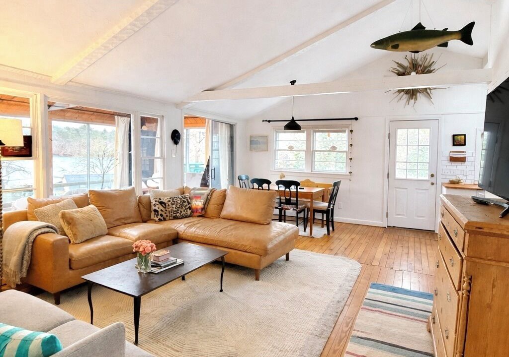 Photo of Livingroom in Mashpee