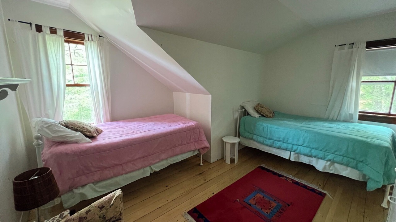 Photo of Bedroom in Tuftonboro