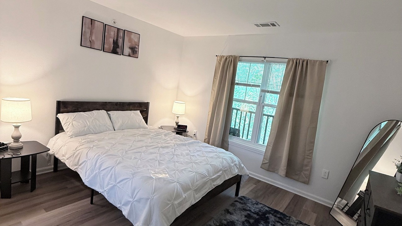 Photo of Bedroom in Orange