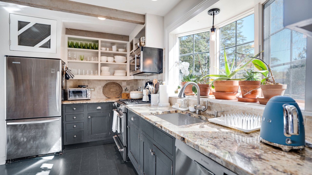 Photo of Kitchen in East Hampton