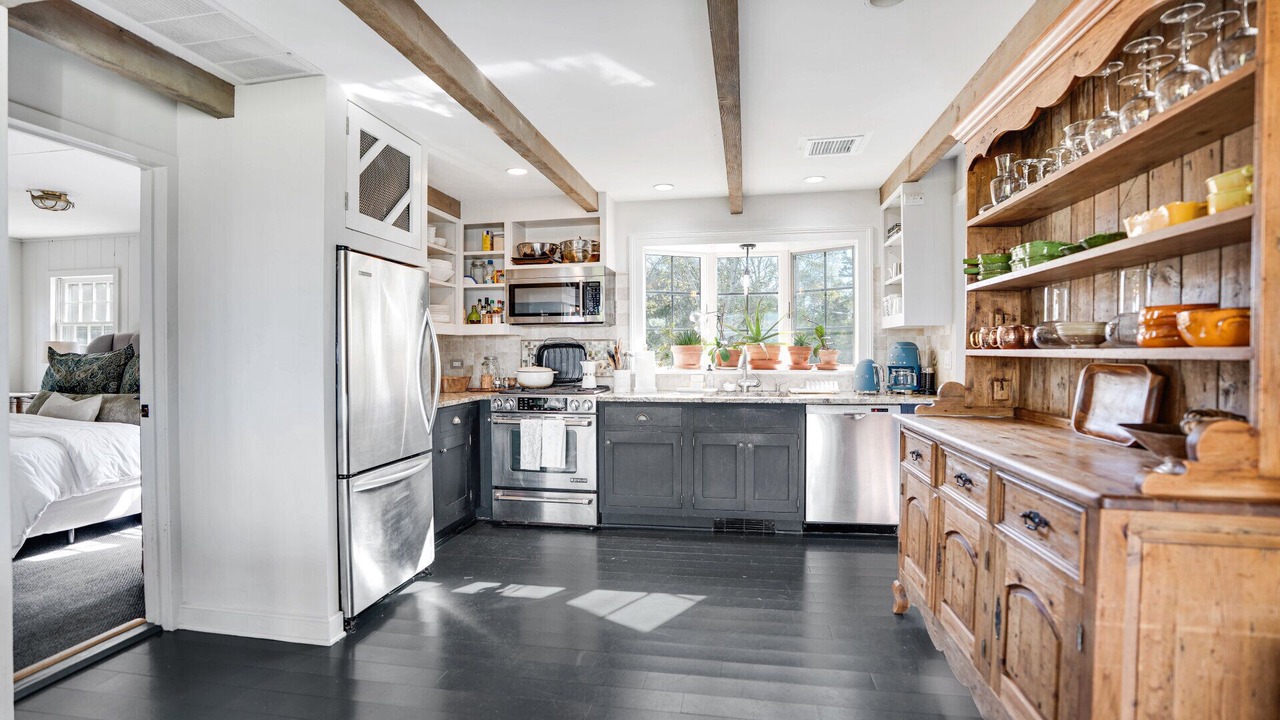Photo of Kitchen in East Hampton