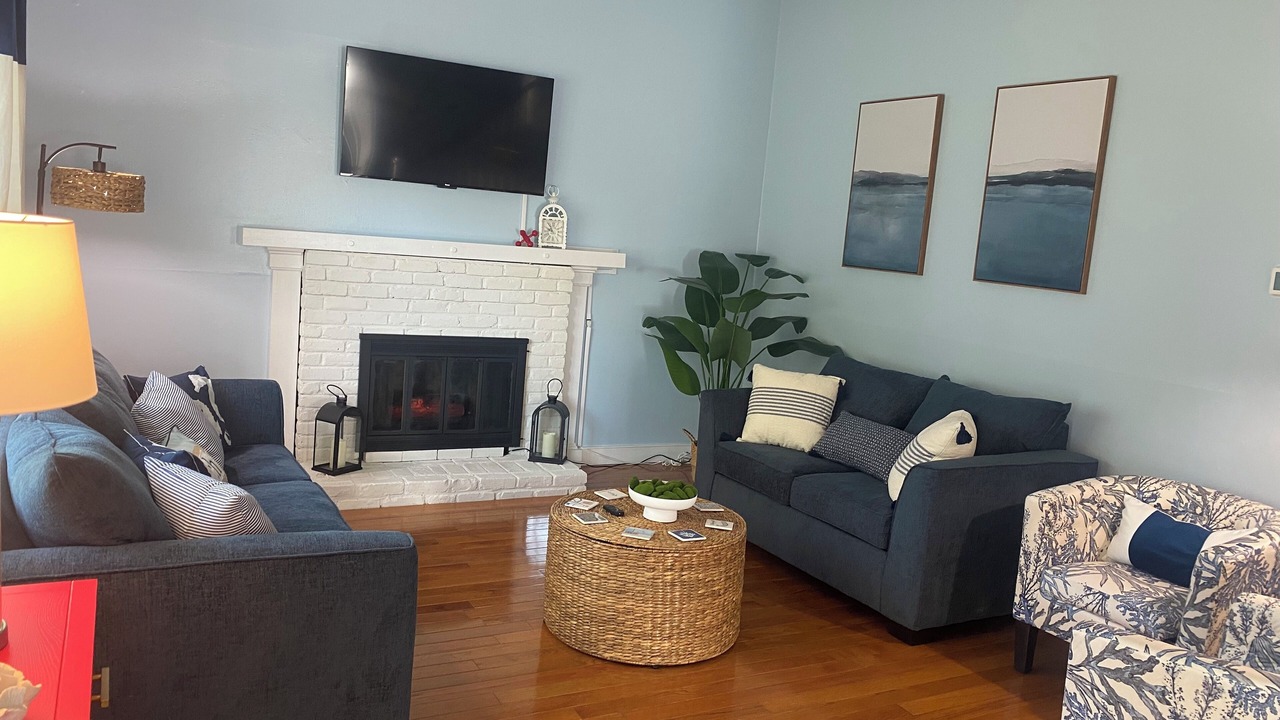 Photo of Livingroom in East Falmouth