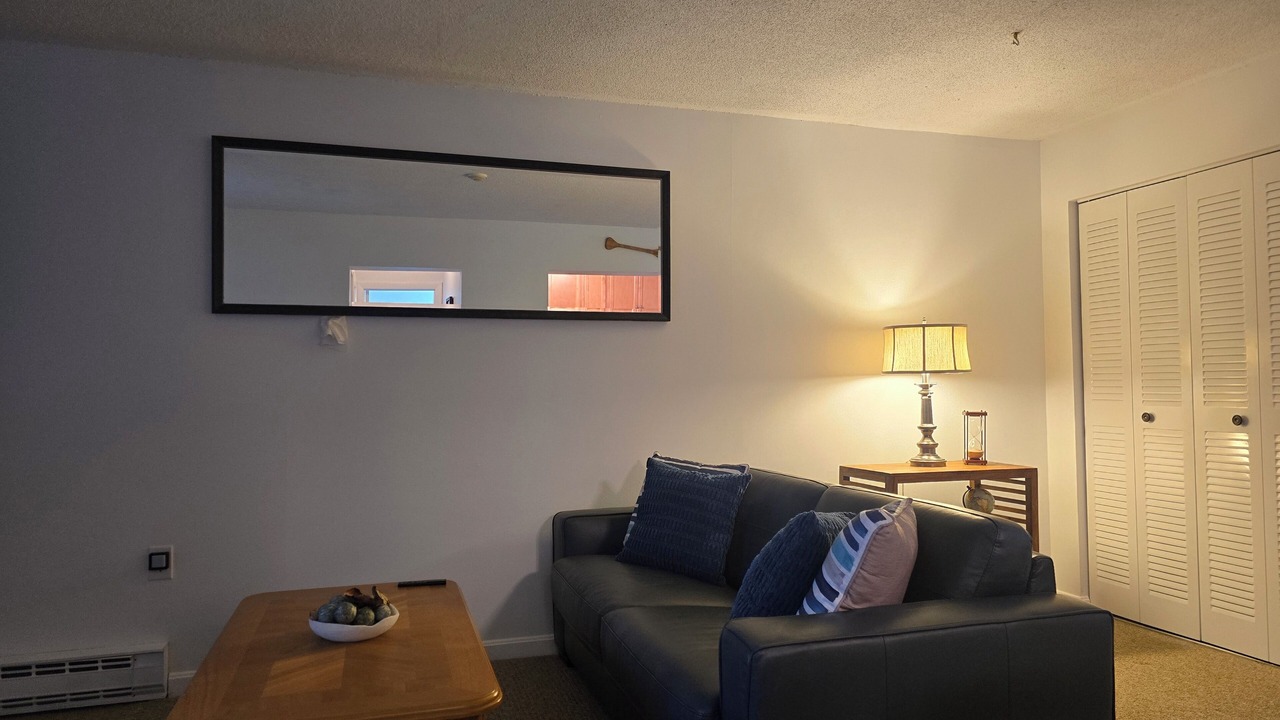 Photo of Livingroom in Weirs Beach