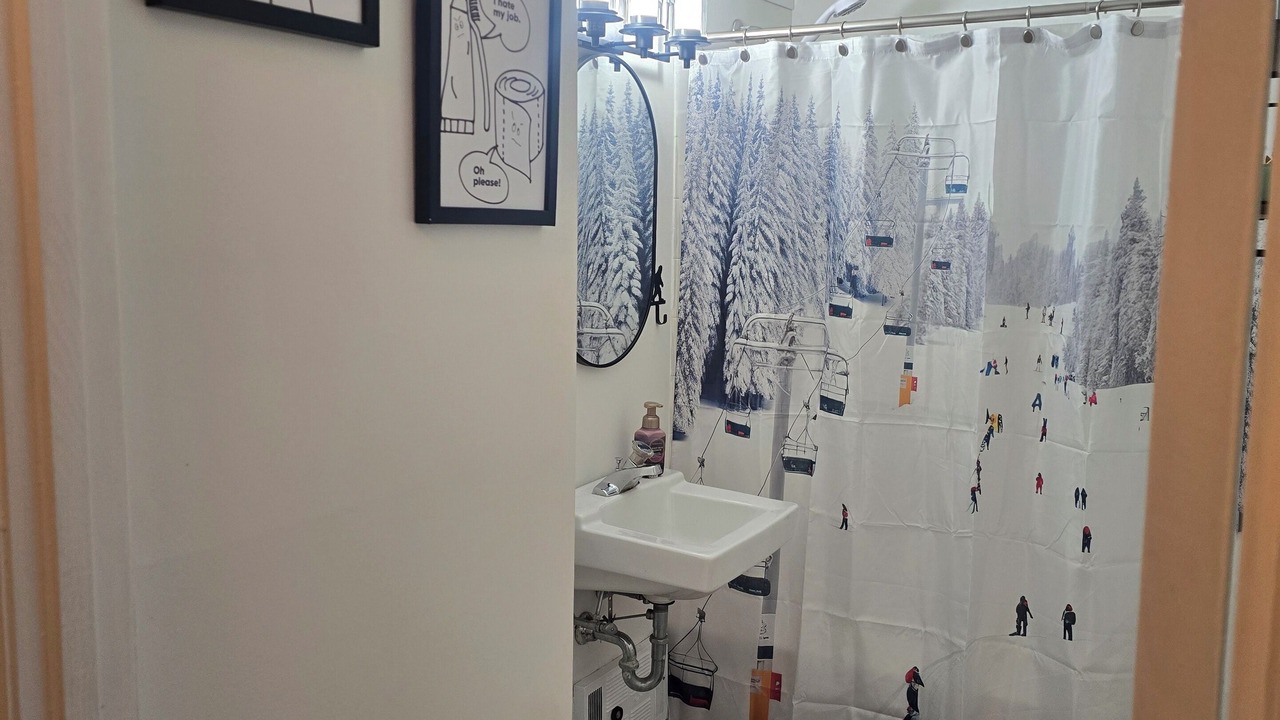 Photo of Bathroom in Weirs Beach