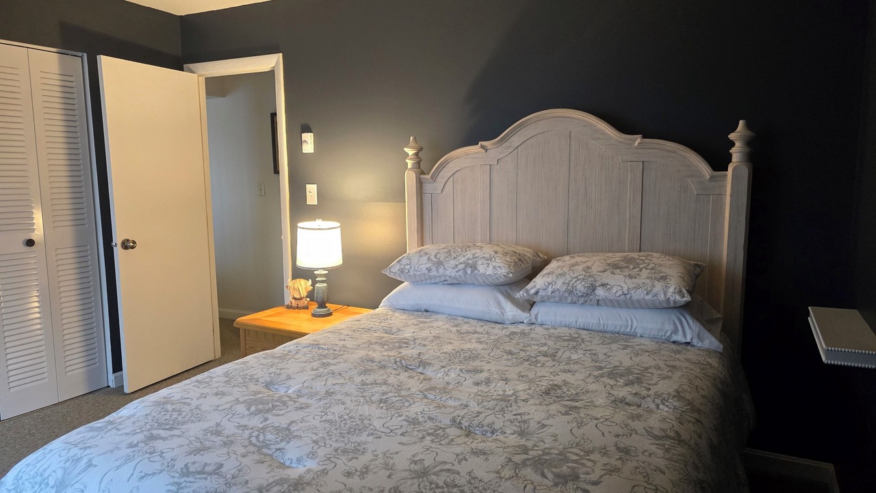 Photo of Bedroom in Weirs Beach