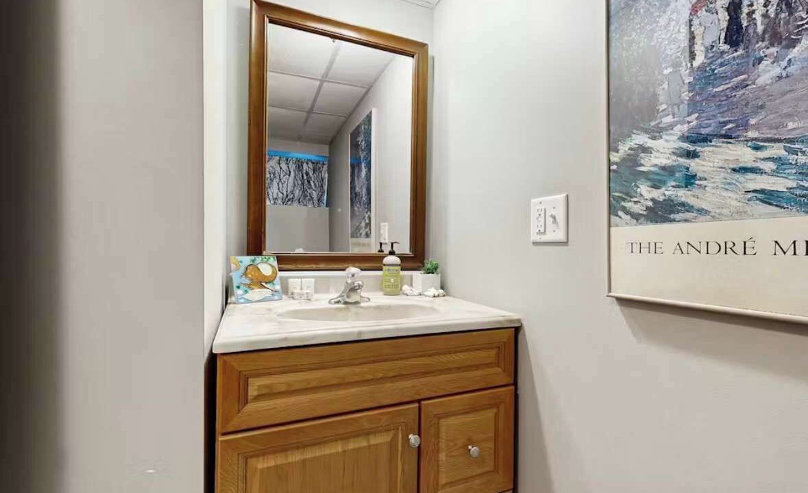 Photo of Bathroom in Malletts Bay