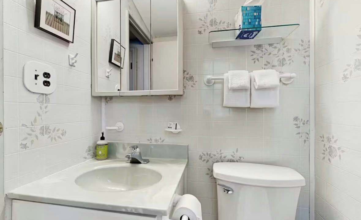 Photo of Bathroom in Malletts Bay
