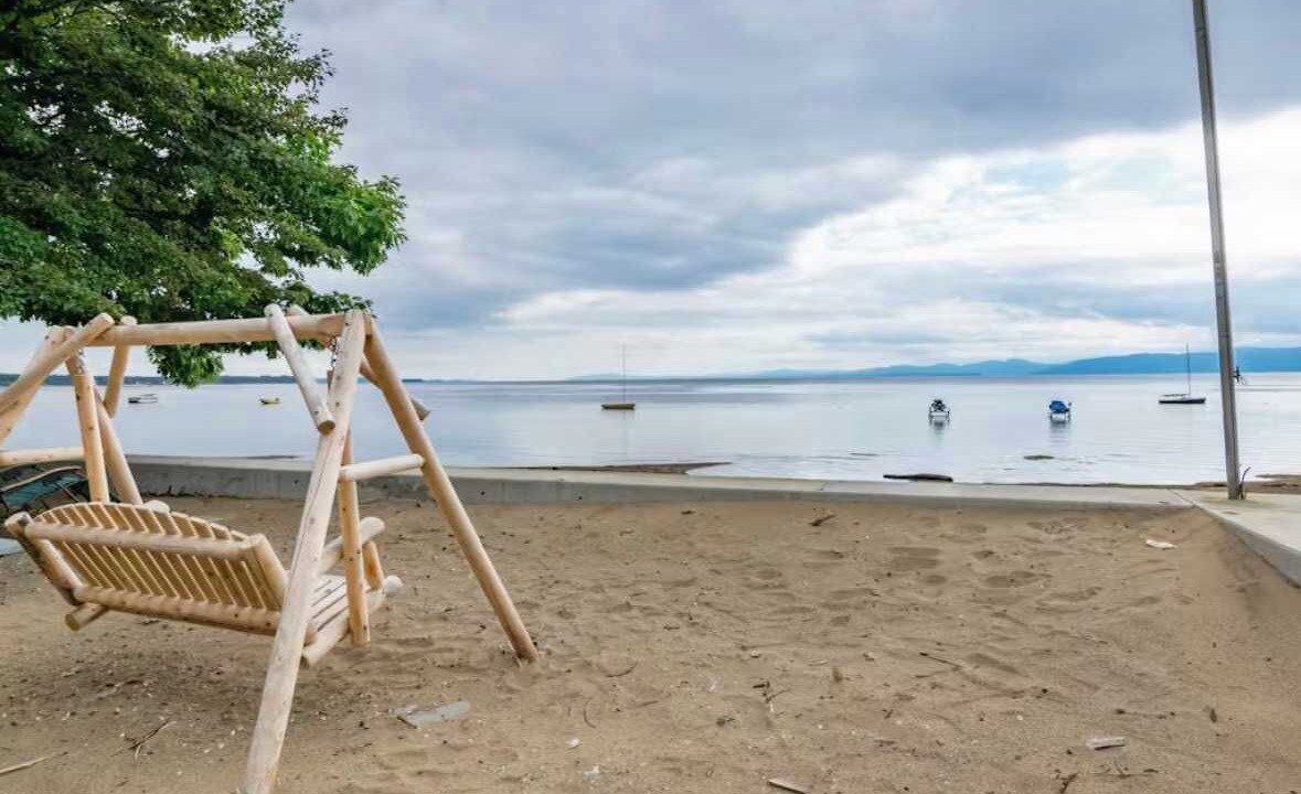 Photo of Others in Malletts Bay