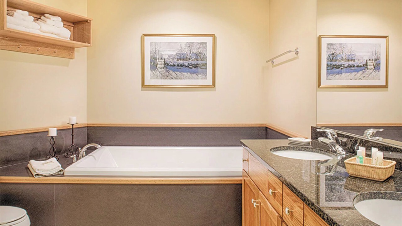 Photo of Bathroom in Jeffersonville