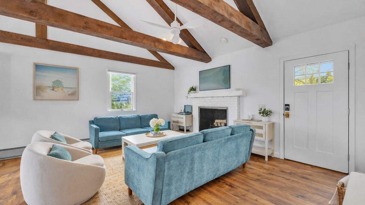 Photo of Livingroom in North Chatham