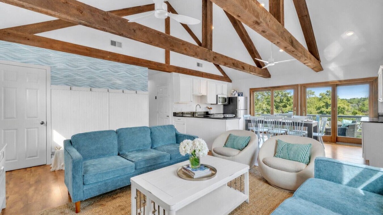 Photo of Livingroom in North Chatham