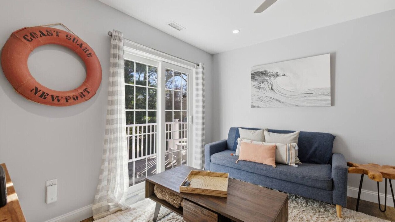Photo of Livingroom in Mystic - New London
