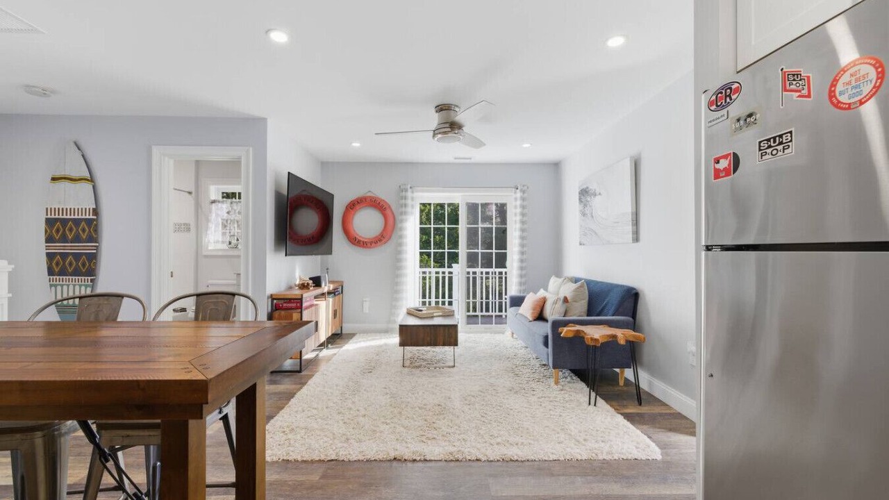 Photo of Livingroom in Mystic - New London