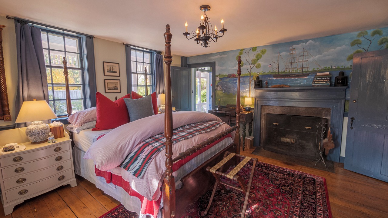 Photo of Livingroom in Stonington