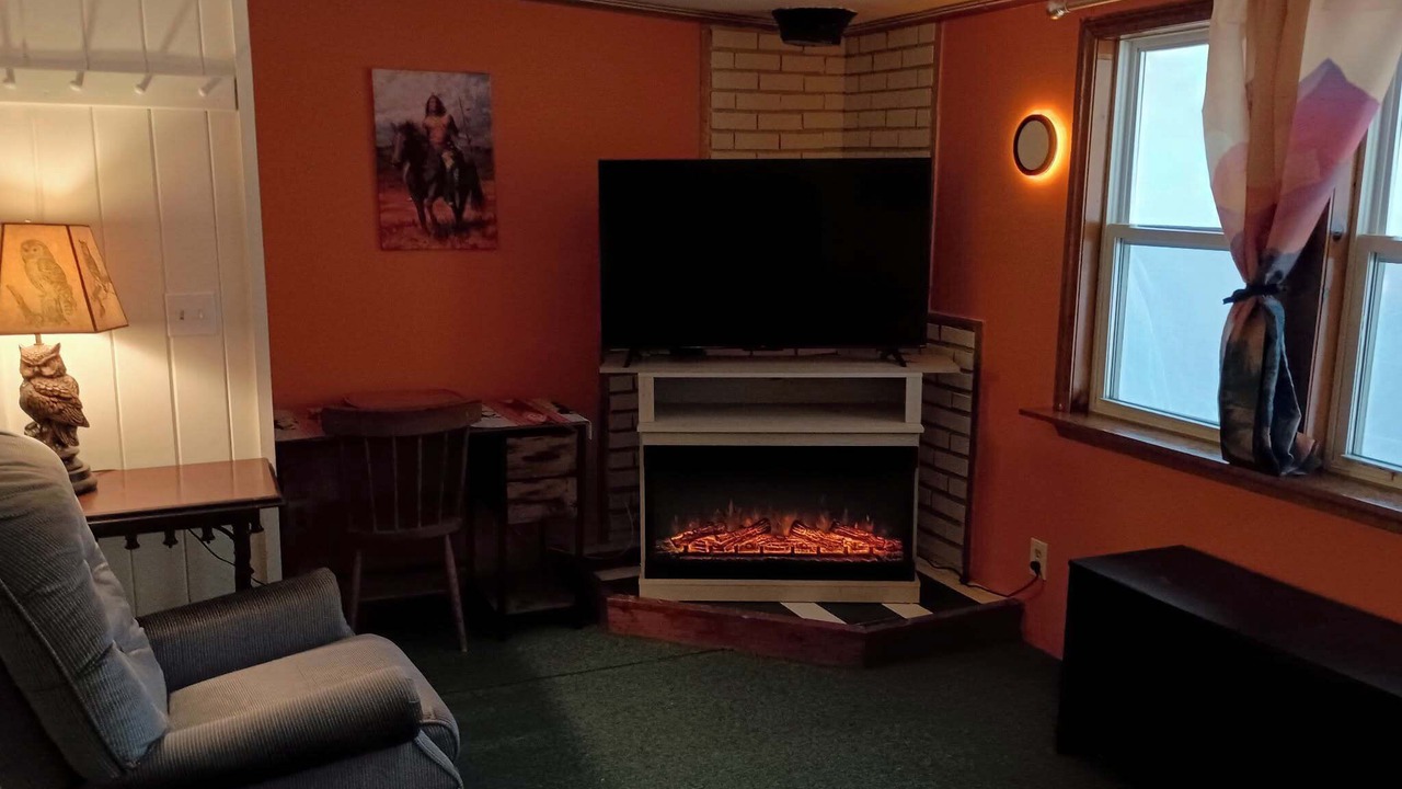 Photo of Livingroom in West Tremont