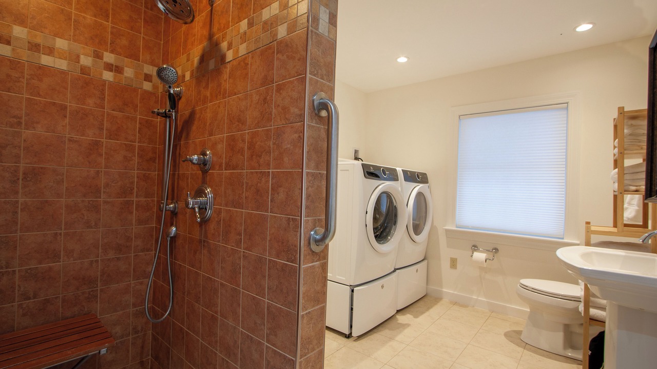 Photo of Bathroom in Brooklin