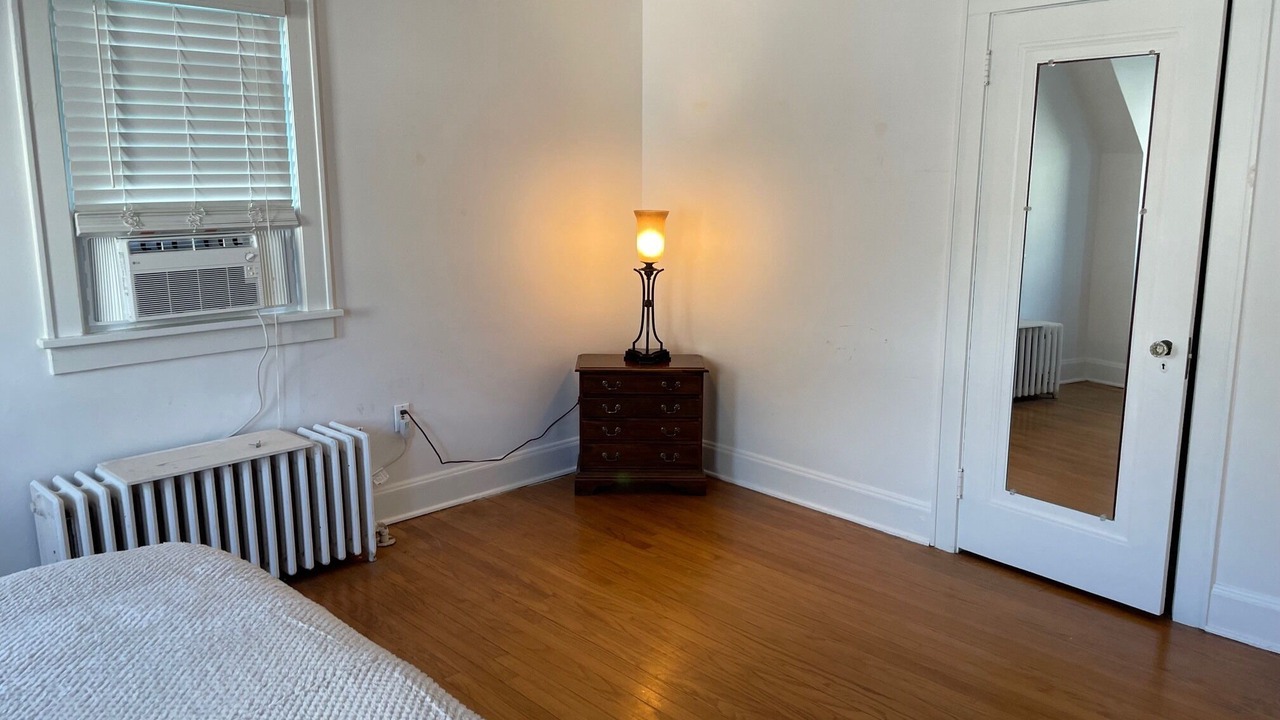 Photo of Bedroom in Norwalk