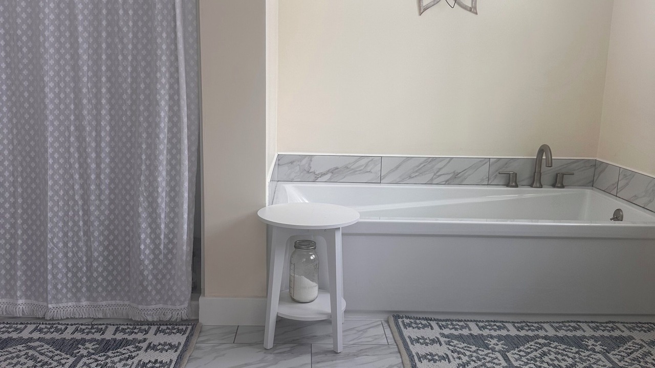Photo of Bathroom in Tremont