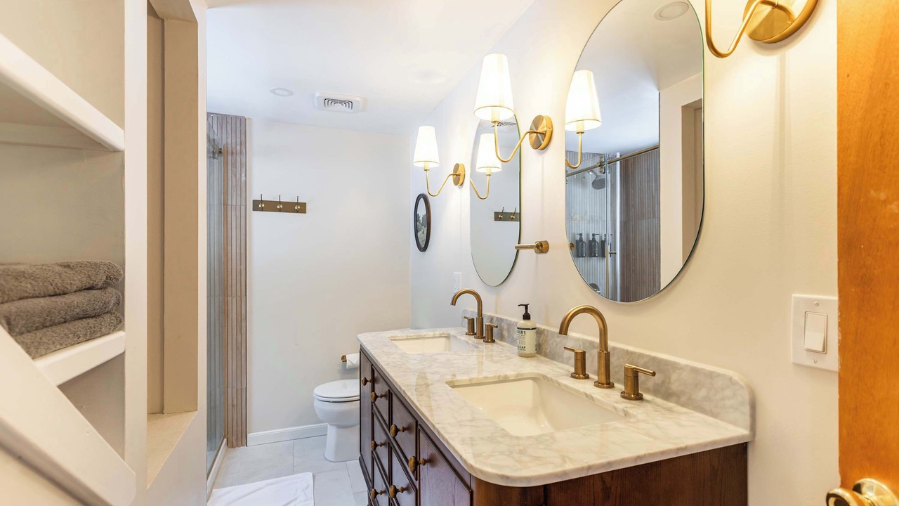 Photo of Bathroom in Bridgewater Corners