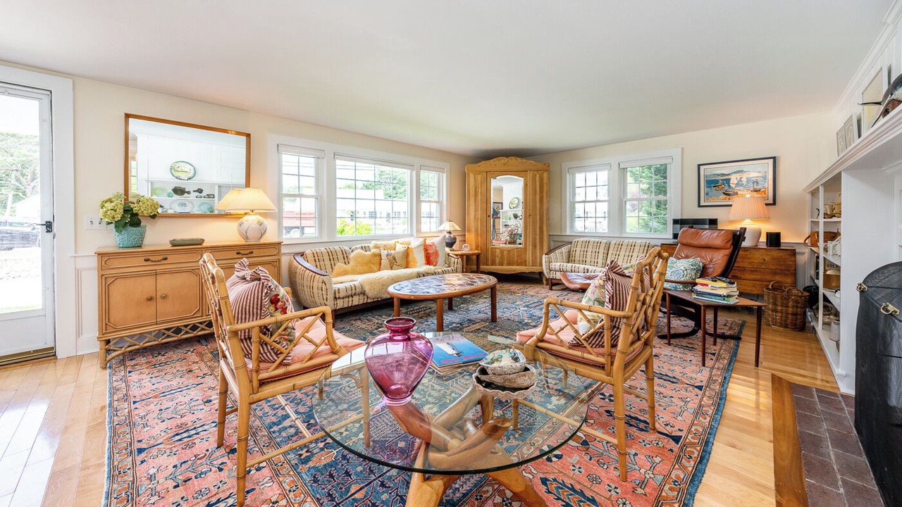 Photo of Livingroom in West Dennis