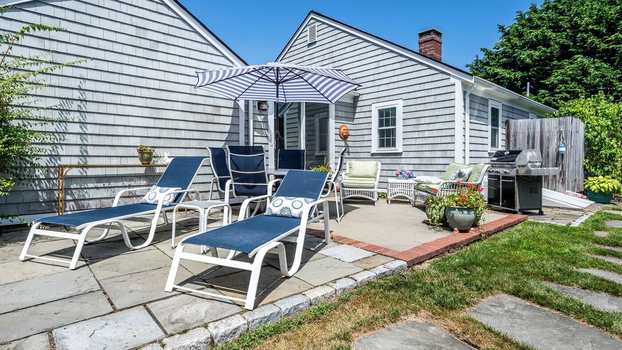 Photo of Patio Balcony in West Dennis