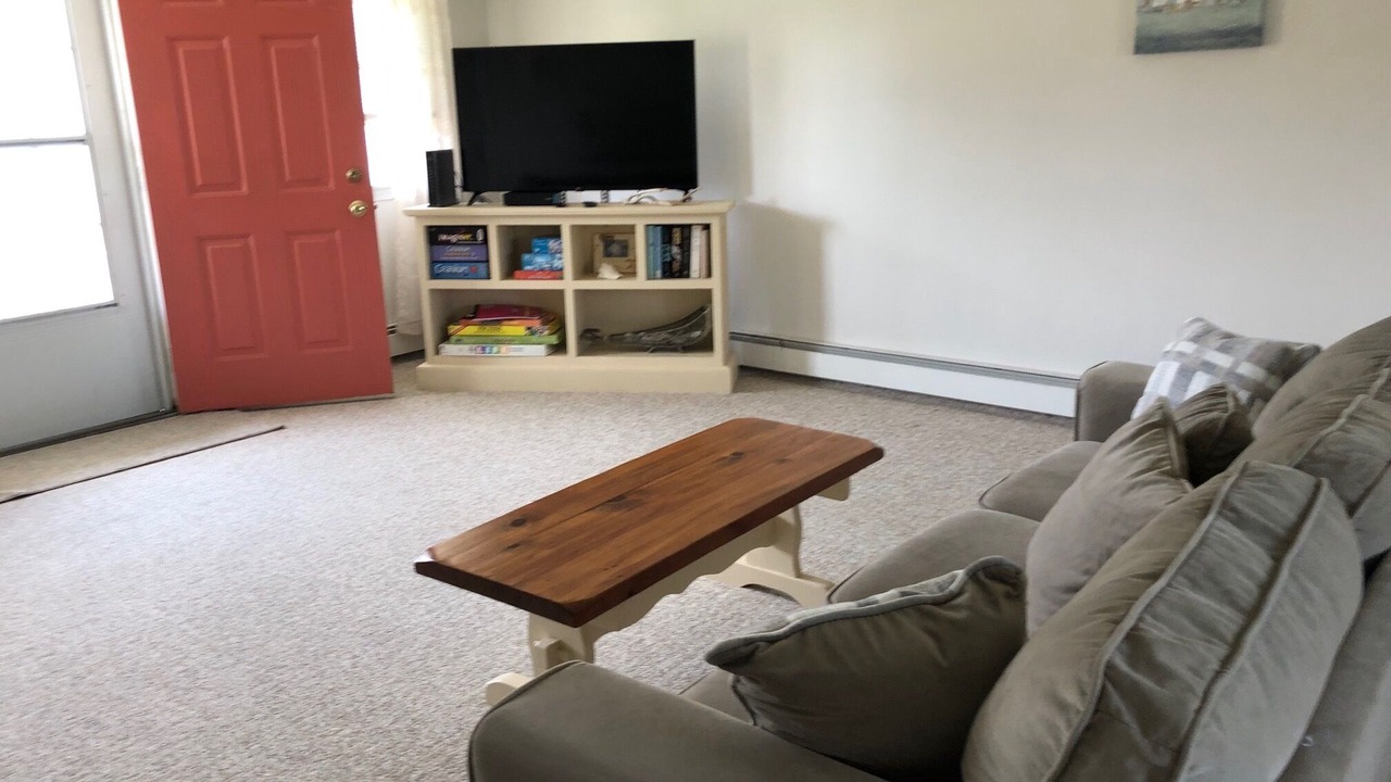 Photo of Livingroom in Narragansett