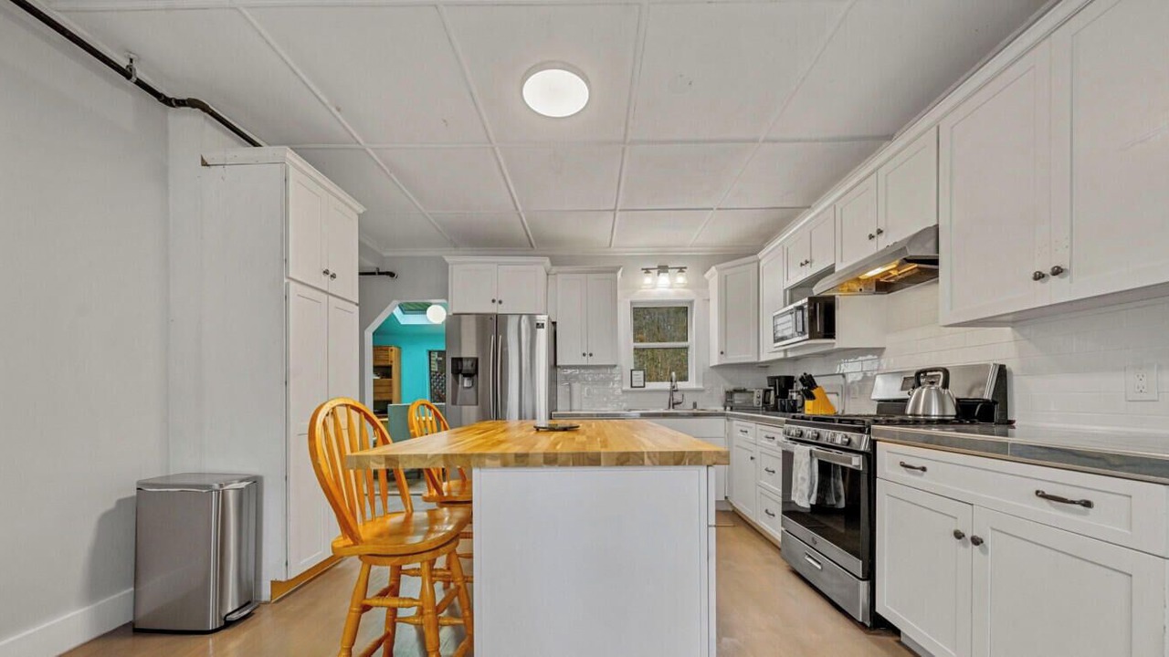 Photo of Kitchen in Bar Mills