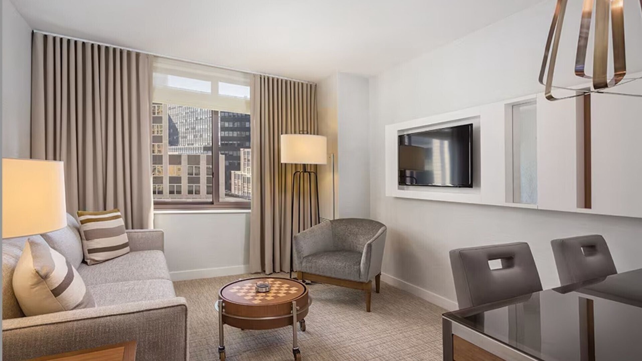 Photo of Livingroom in Midtown East